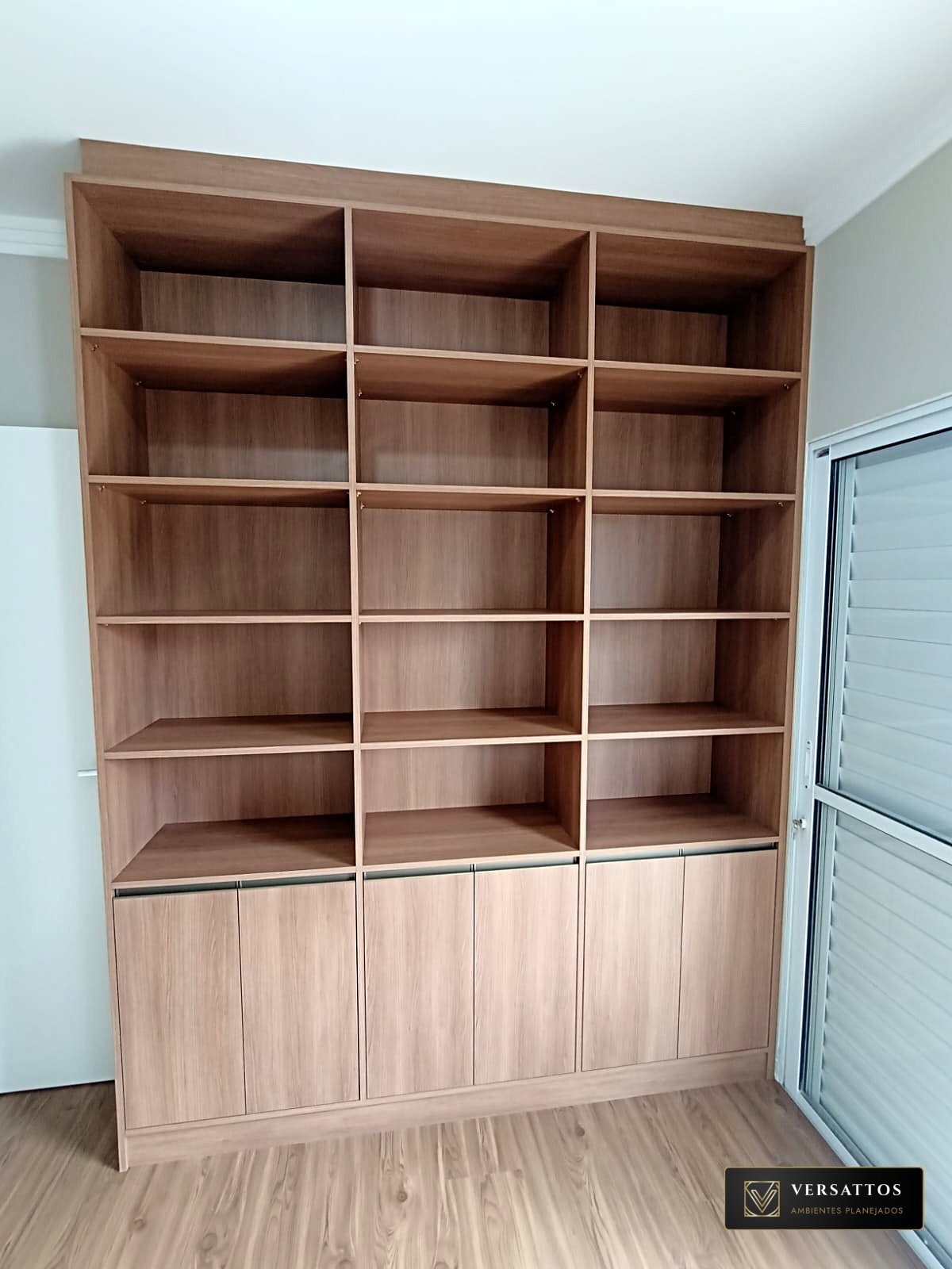 Estante planejada sob medida